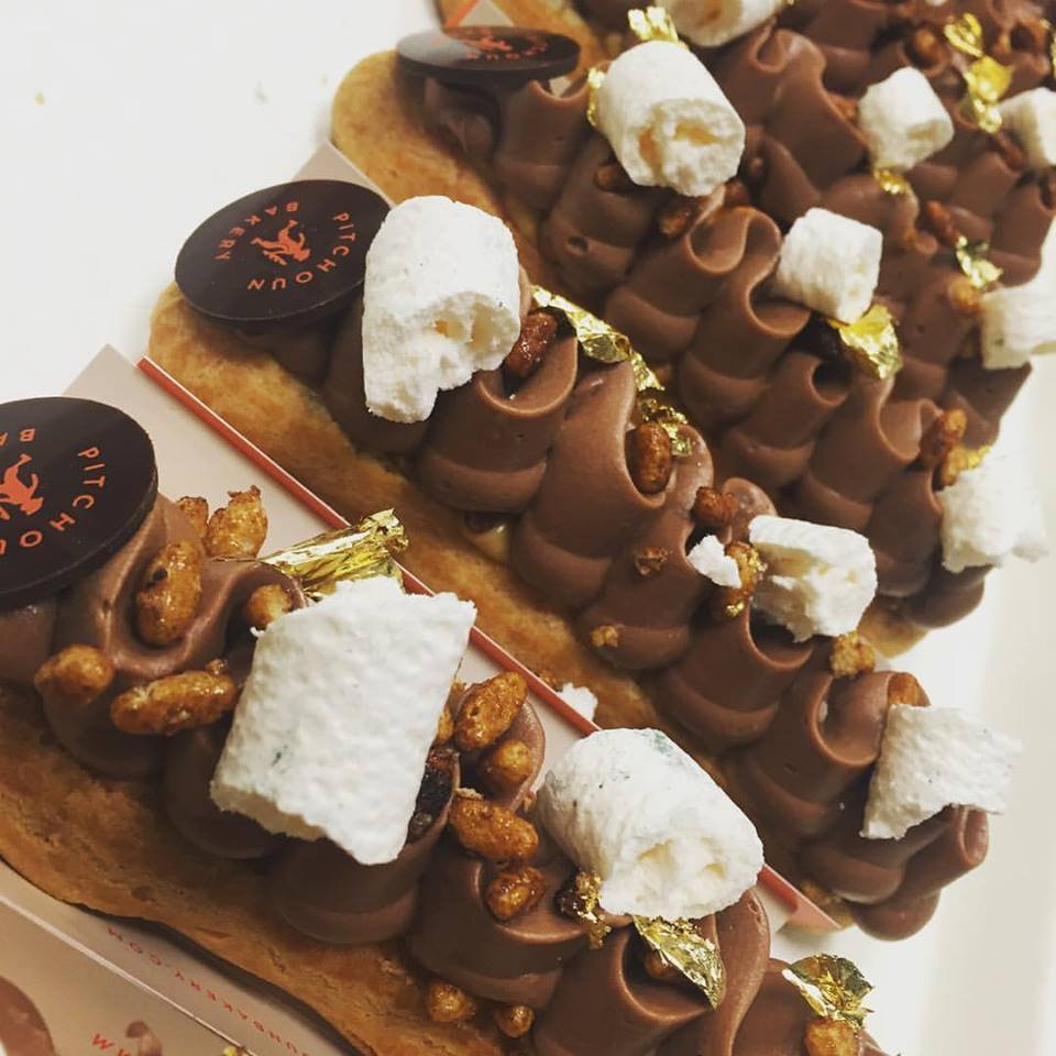 eclair almond