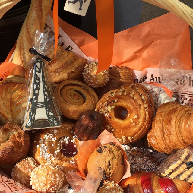Don't order some pre-fabricated gift basket full of preservatives! A customized selection of fresh-baked pastries and other tasty food is t…